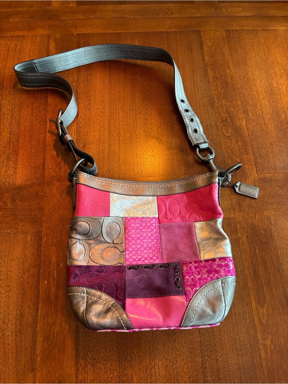 Coach Holiday y2k Patchwork F12863 Crossbody bag pink and gray vintage purse